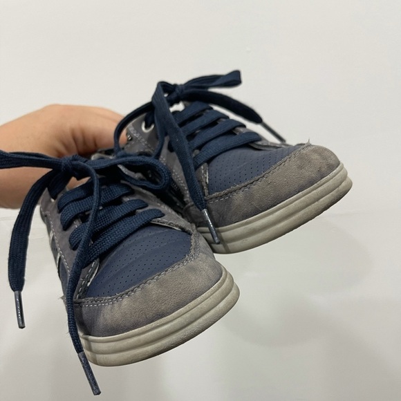 Geox Kids Lace-Up Side Zip Perforated Sneaker Blue - Picture 2 of 9